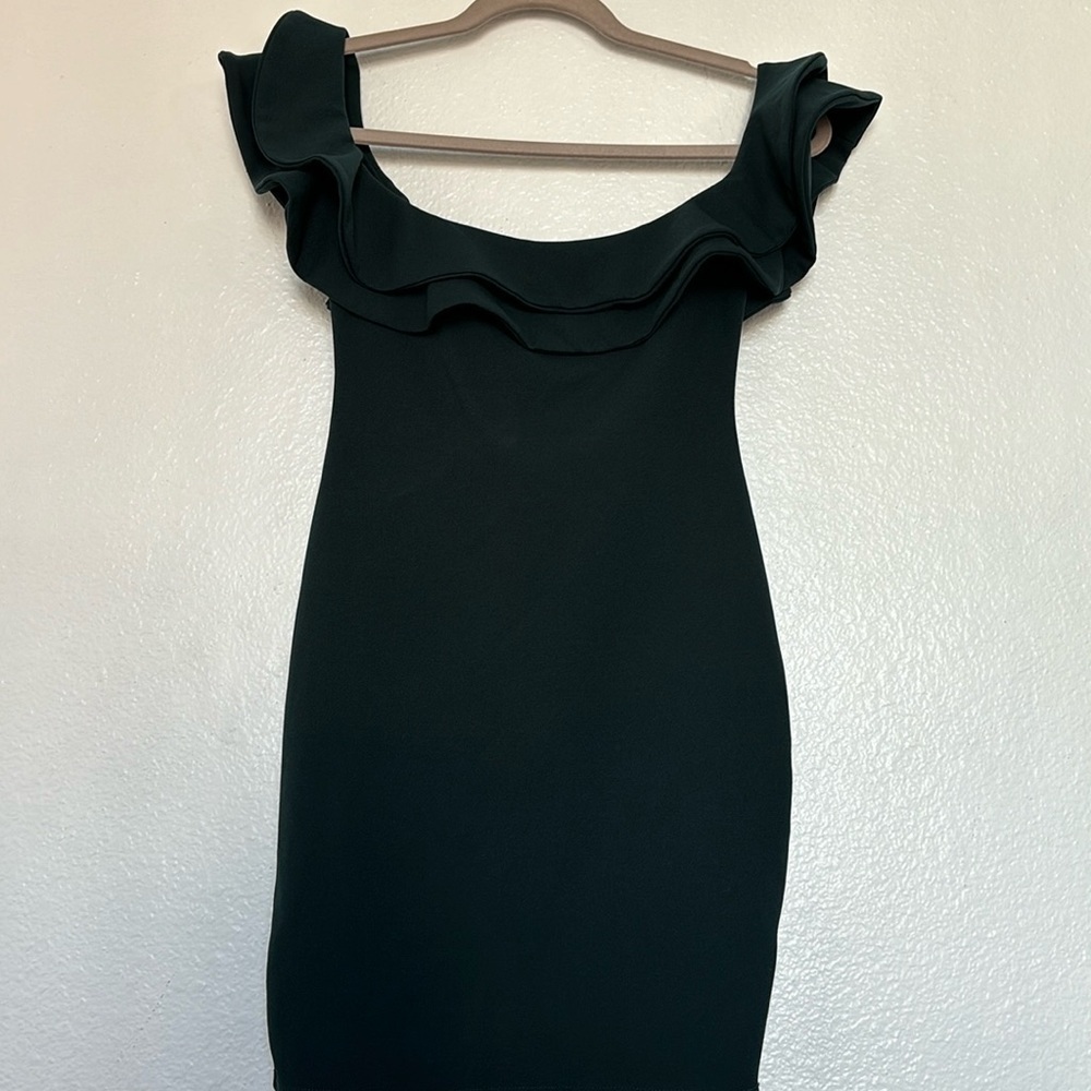 MIND CODE Mini dress with ruffles on the neck open in two layers size S